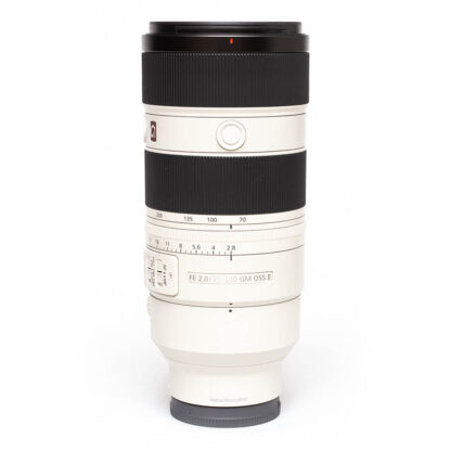 Sony FE 70–200 mm F2.8 GM OSS II - Image 2